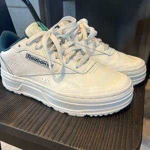 PLATFORM REEBOK CLASSICS